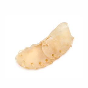 Bota z buvolí kůže, střední, 13 cm, přírodní pamlsek